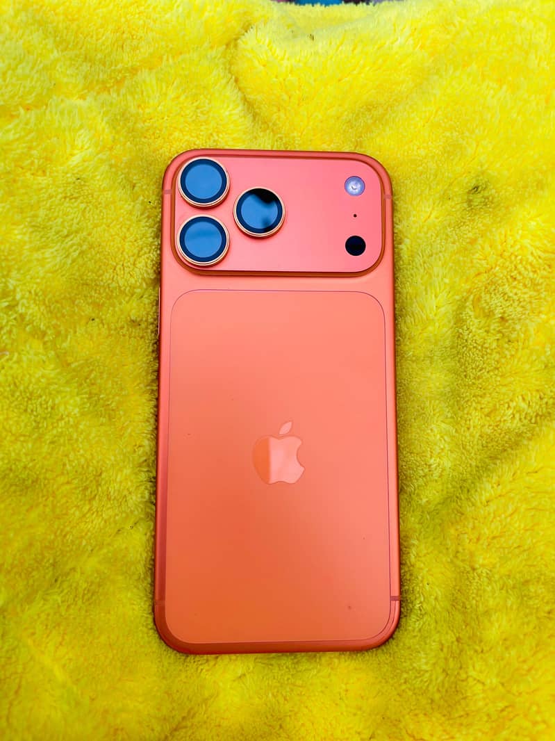 iPhone 17 pro Max 3