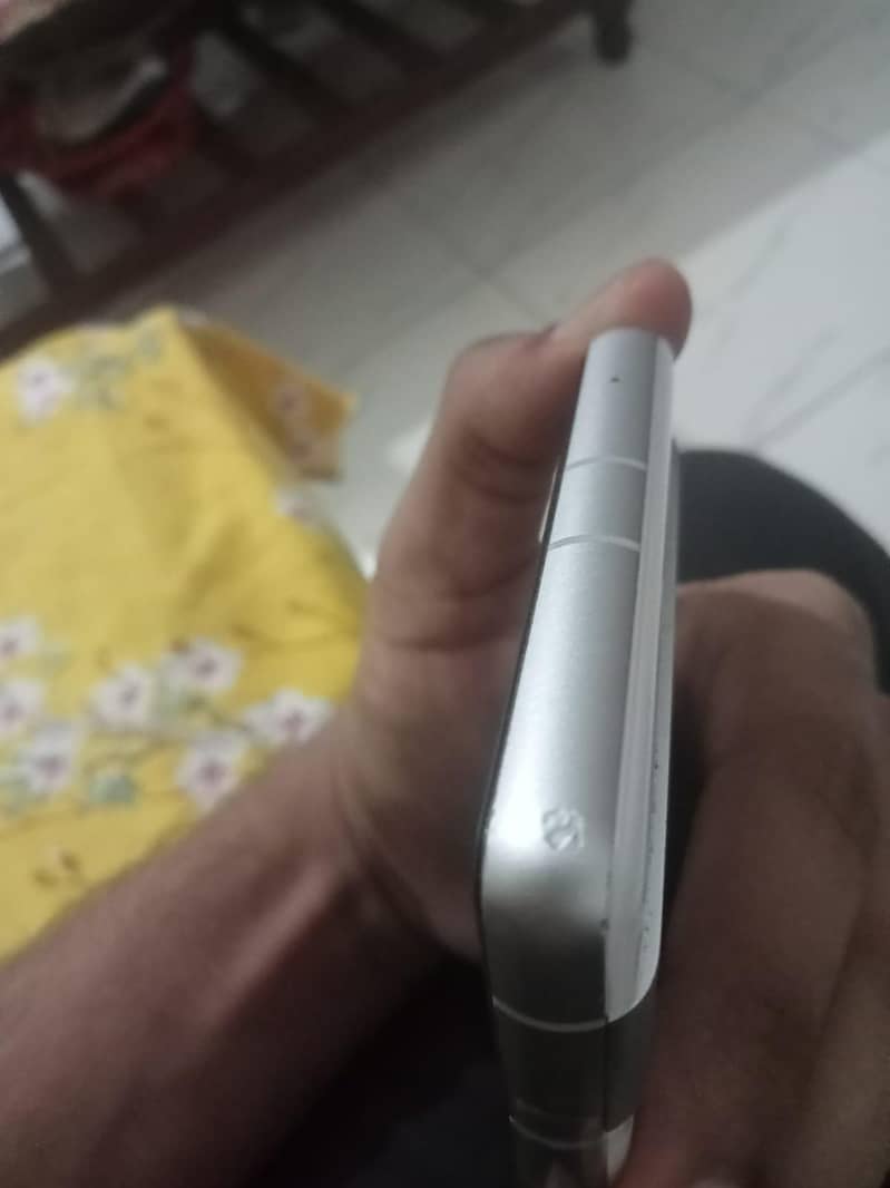 Google Pixel 7a 2