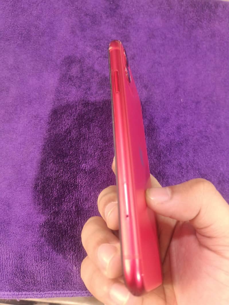 Apple iPhone 11 3