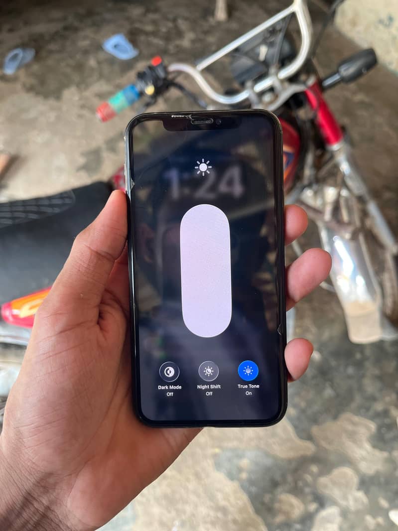Apple iPhone 11 Pro 1