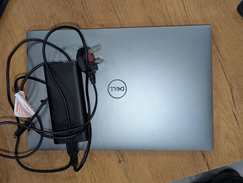 Dell Precision 5570 4