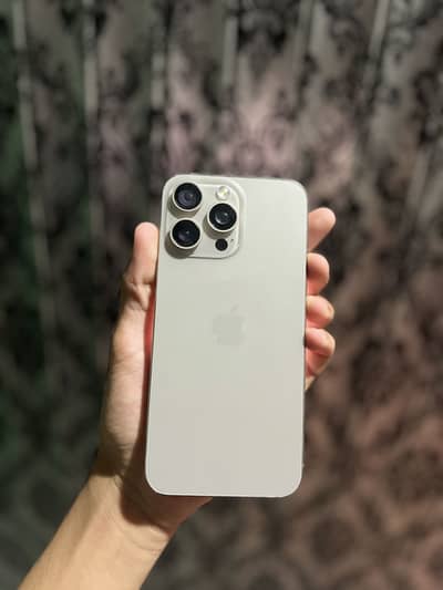 IPhone 15 Pro Max factory unlock