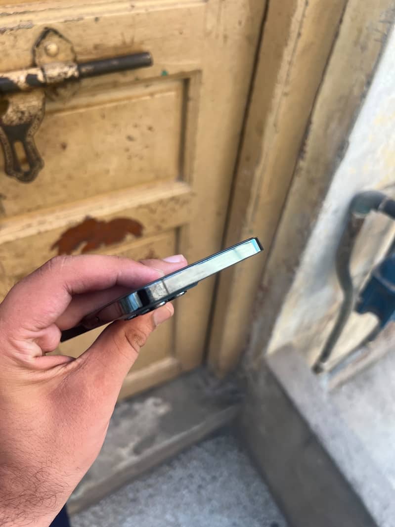 Apple iPhone 12 Pro Max 1