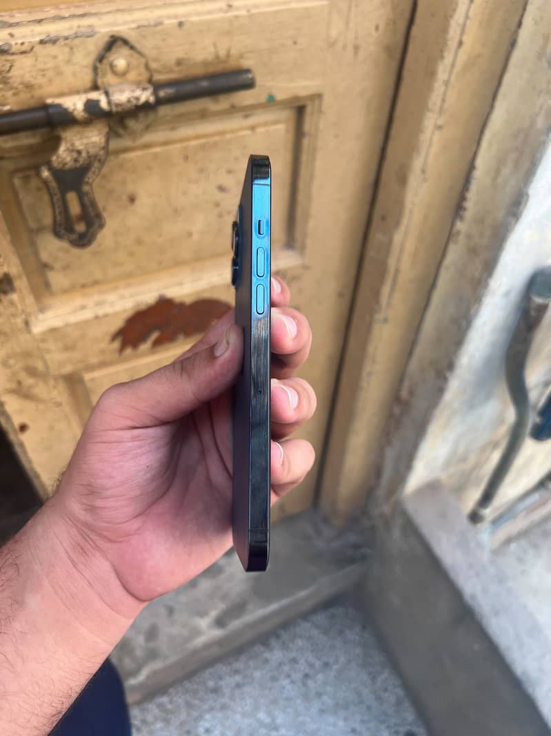 Apple iPhone 12 Pro Max 2
