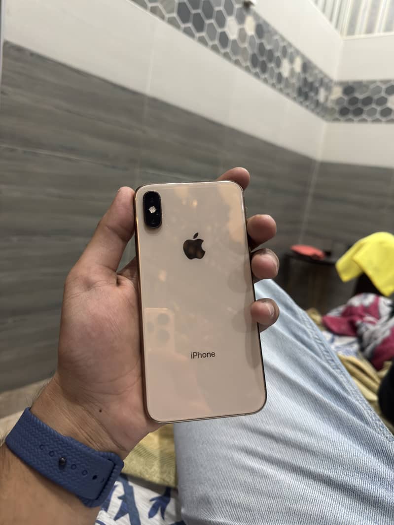 Apple iPhone XS 1