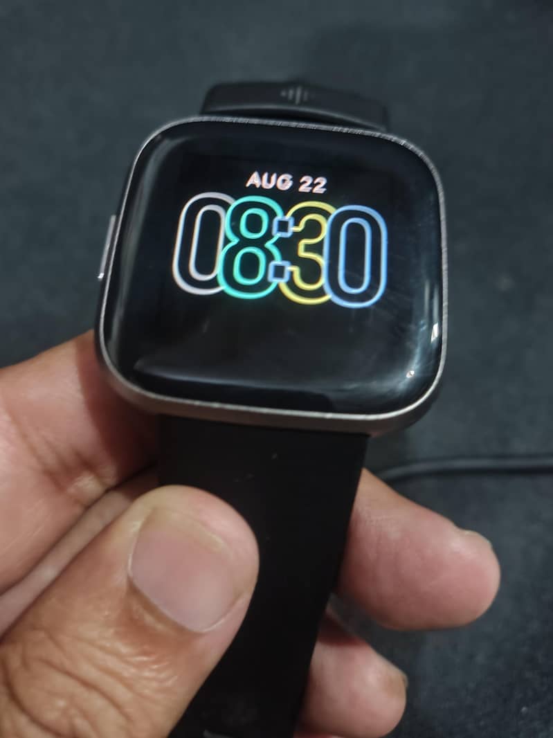 Fitbit Versa 2 5