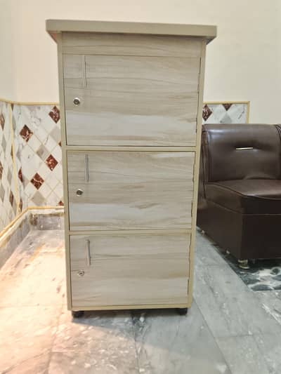 Three Drawers Chester (Almost New)
