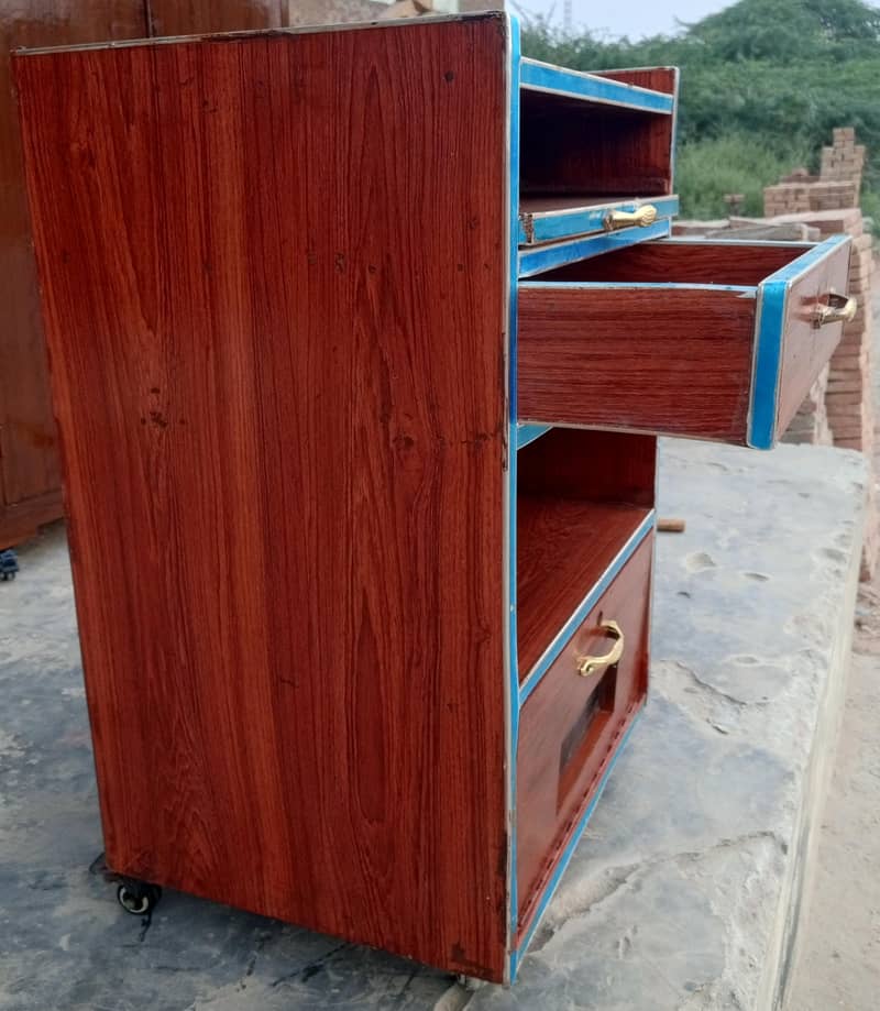 Computer Table /TV Rack / Counter 4