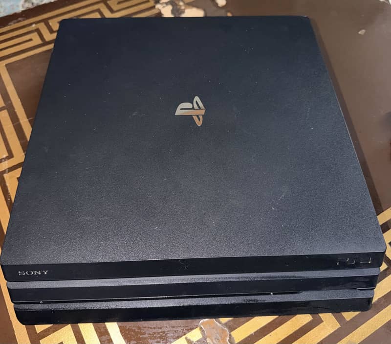 Playstation 4 Pro 1