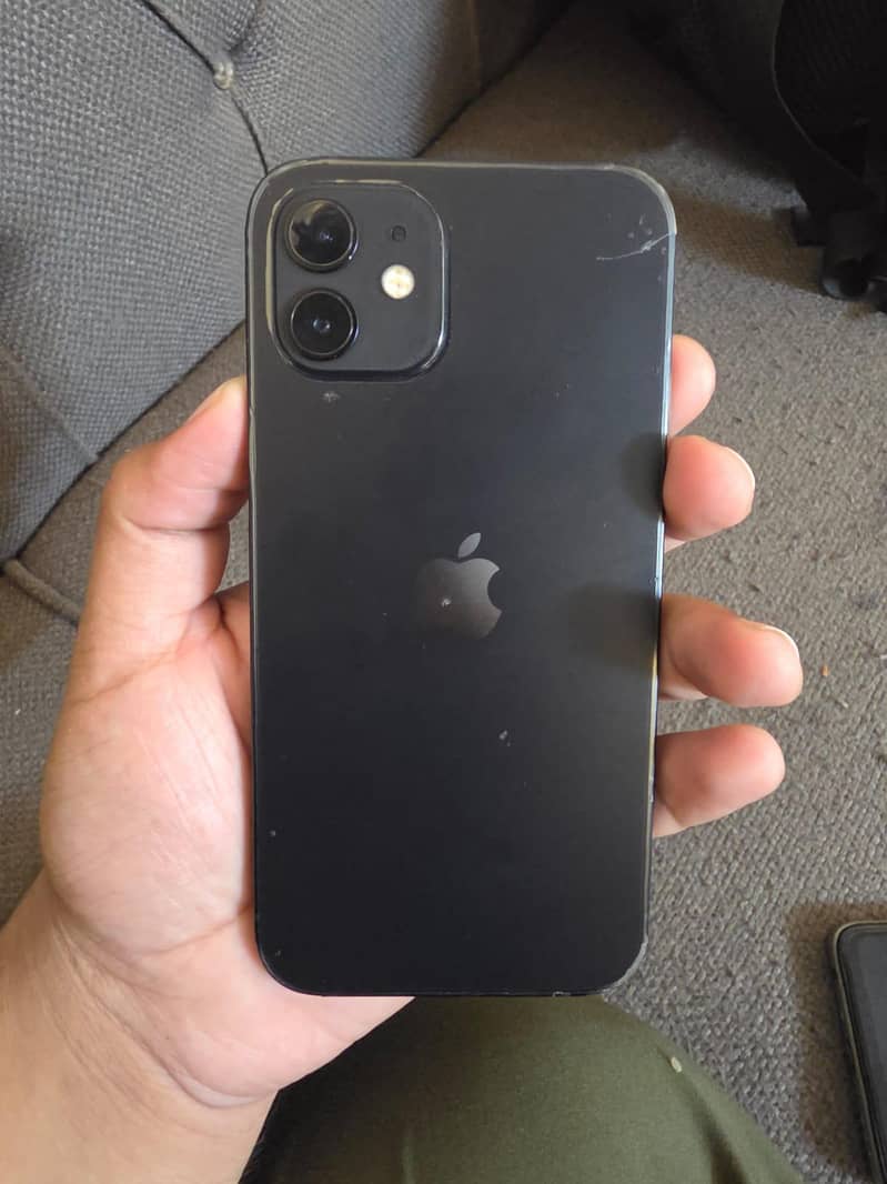 Apple iPhone 12 1