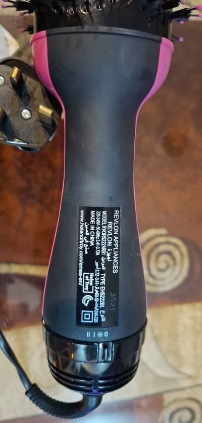 Revlon one-step hairdryer and volumiser