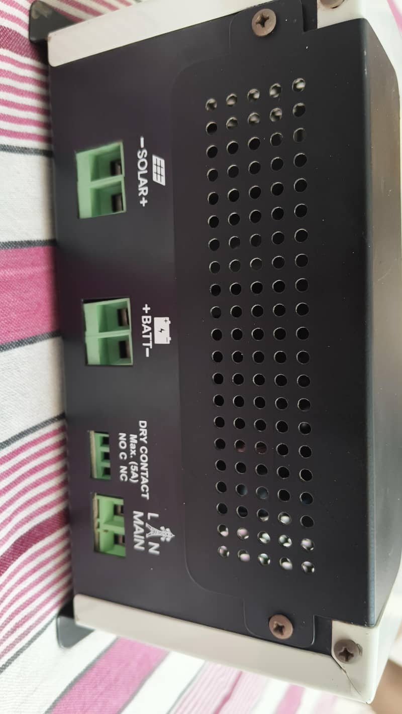 MPPT CONTROLER 1
