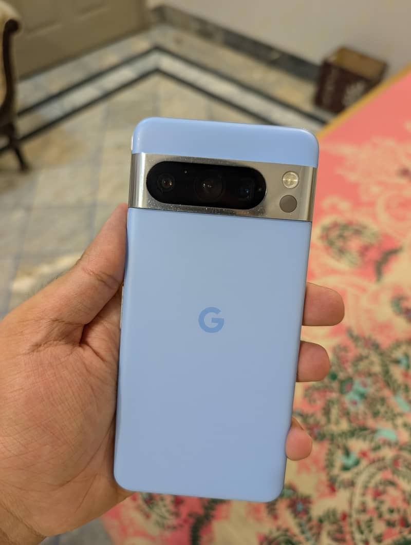Google Pixel 8 Pro 2