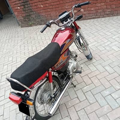 Honda CD 70 2024