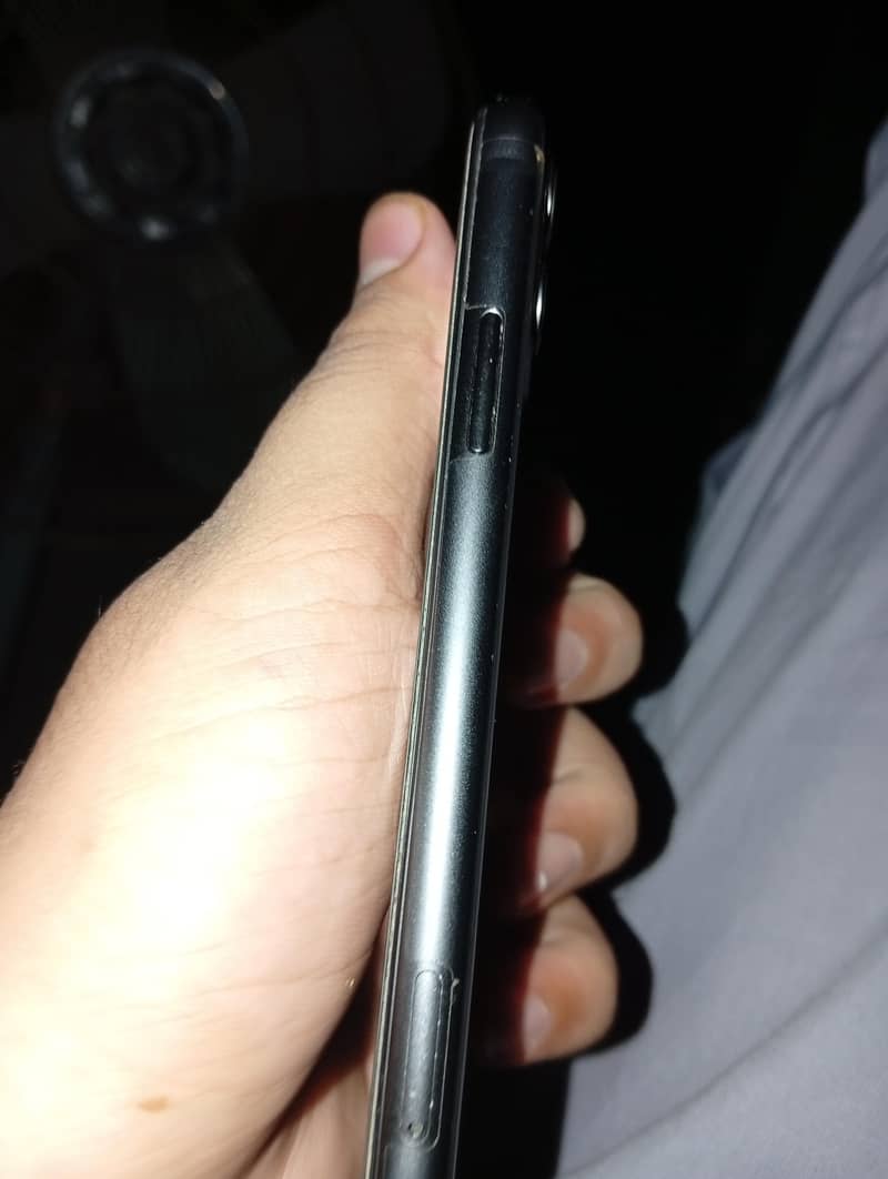 Apple iPhone 11 1