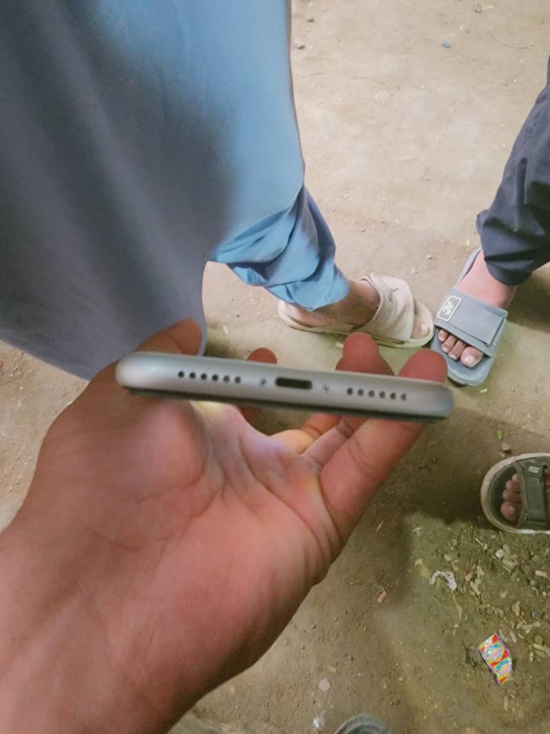 Apple iPhone 11 2