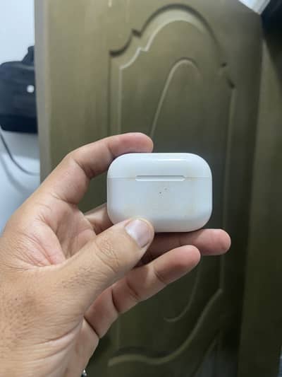 Earphones Charging Case For Sale