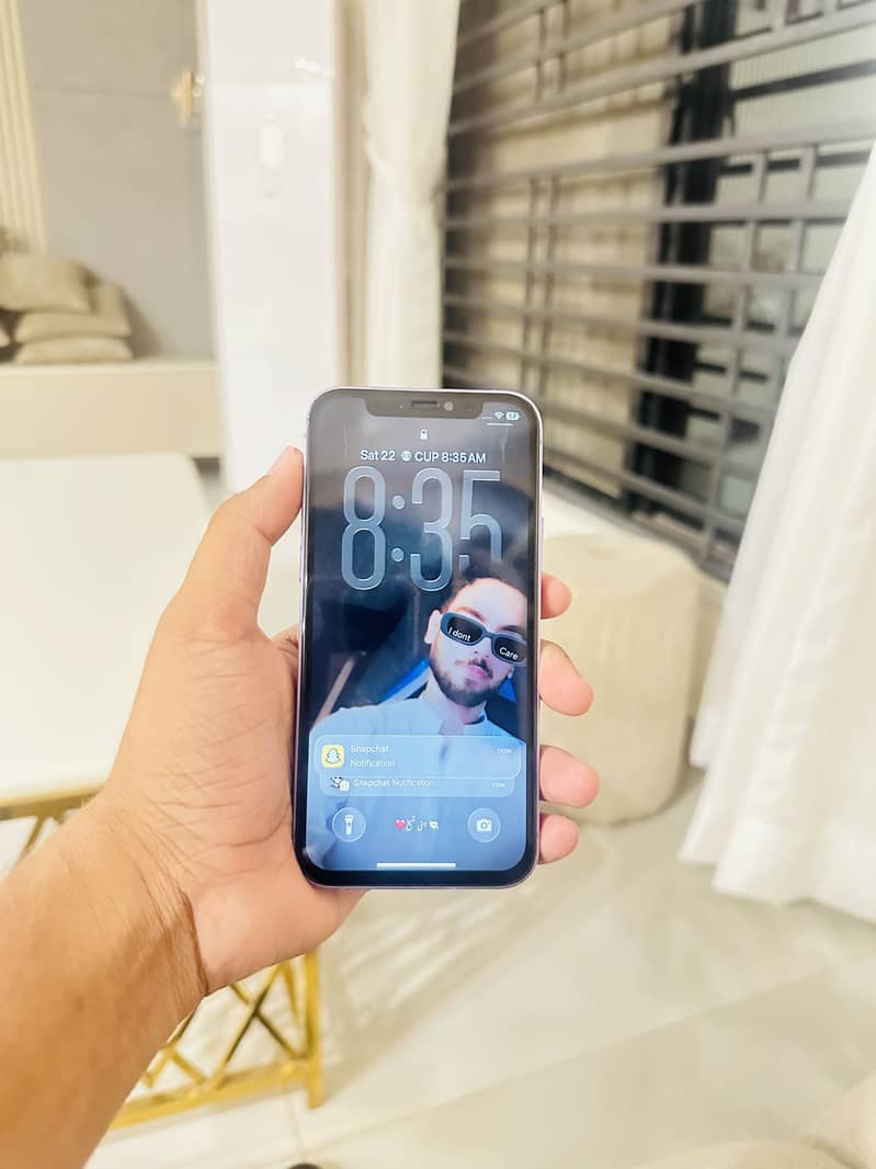 Apple iPhone 12 1