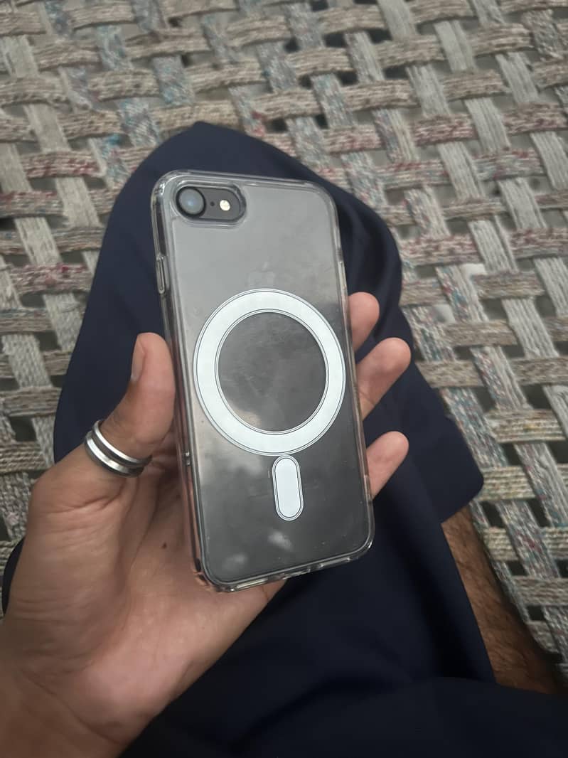 Apple iPhone 7 1