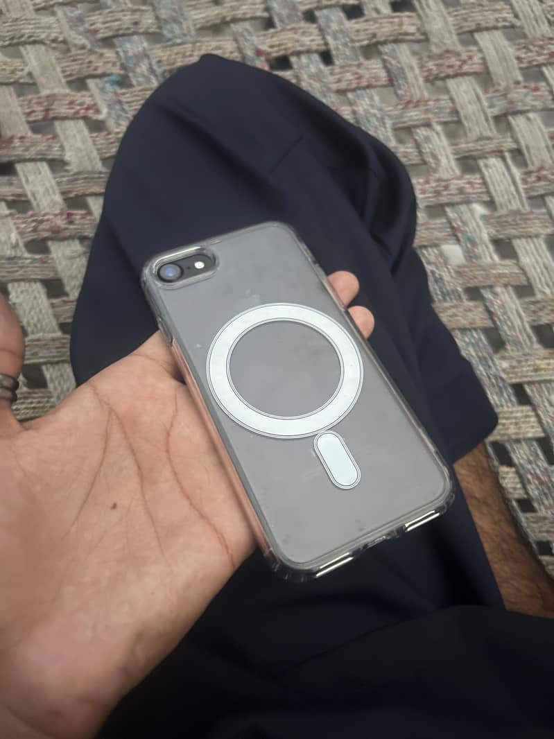 Apple iPhone 7 4