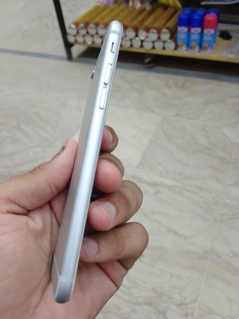 Apple iPhone 6 1