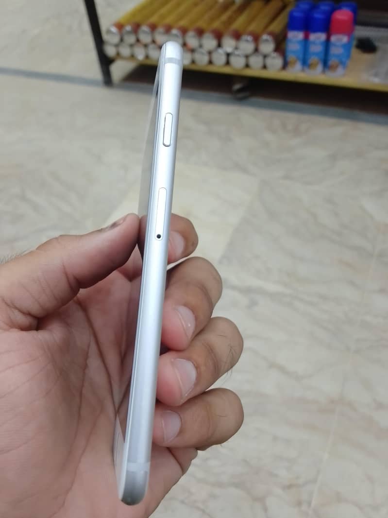 Apple iPhone 6 2