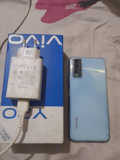 Vivo Y20  4/64  (2 camere out class  urgent sale 03007694892