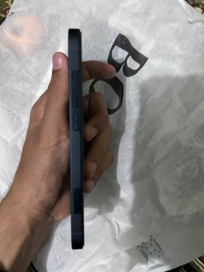 Apple iPhone 13 with box original lead