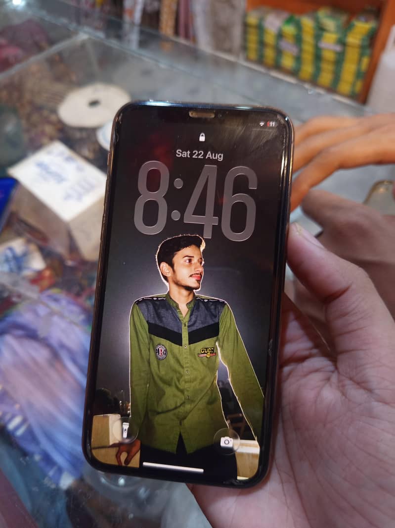 Apple iPhone 11 Pro 3