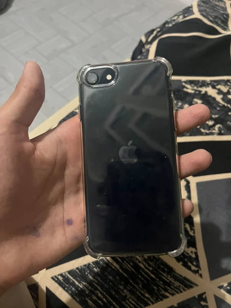 Apple iPhone SE 0
