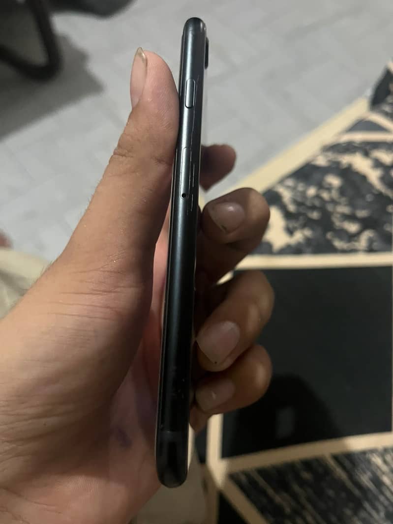 Apple iPhone SE 3