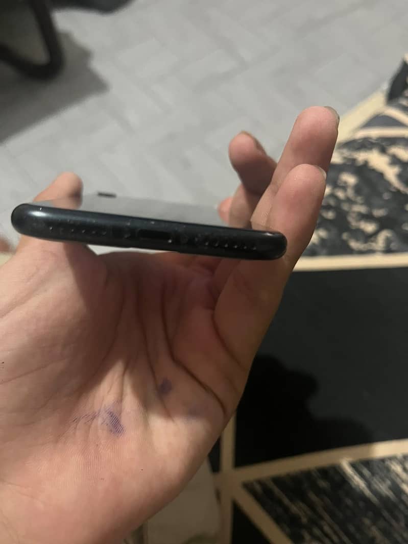 Apple iPhone SE 4