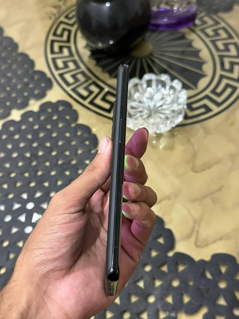 One Plus 9 Pro 4