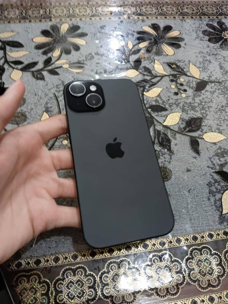 Apple iPhone 15 1