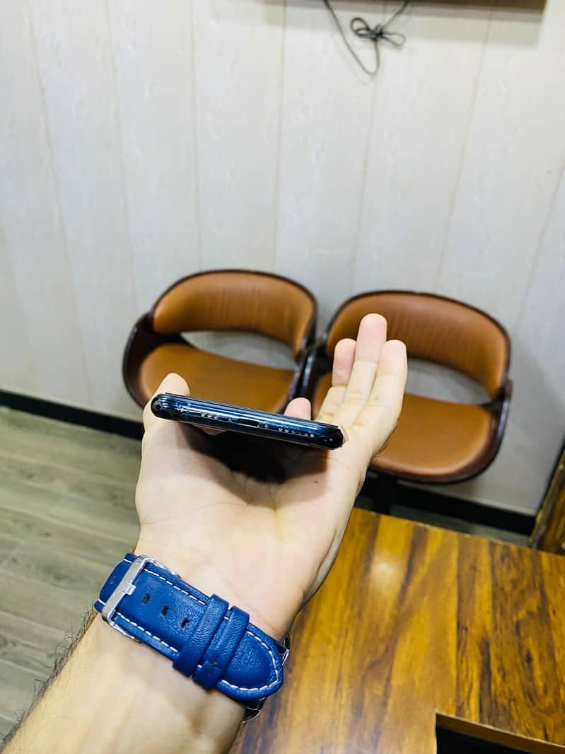 iphone 11 pro 5