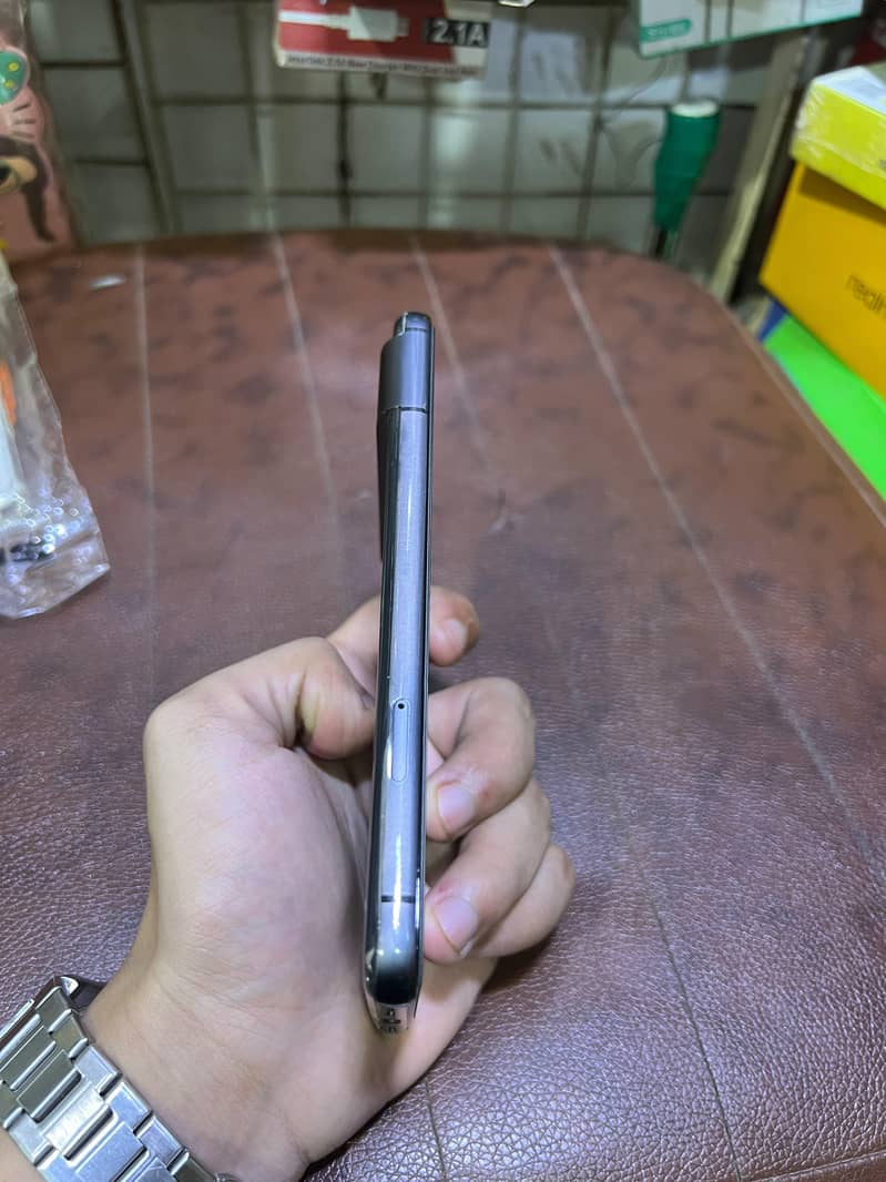Google Pixel 8 2