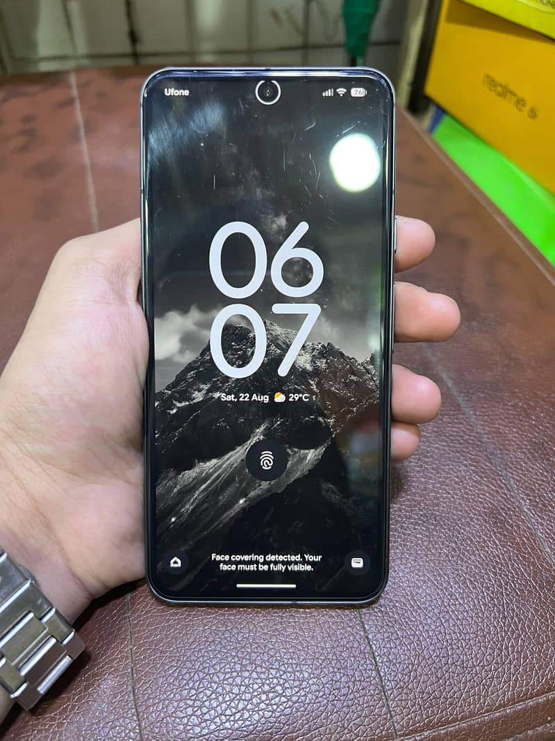 Google Pixel 8 5