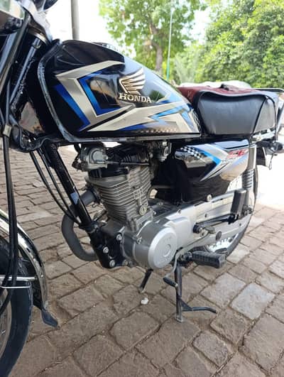 selling my Honda CG125