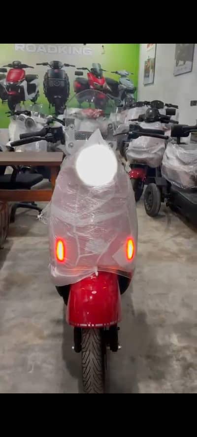 Road king electric scooti