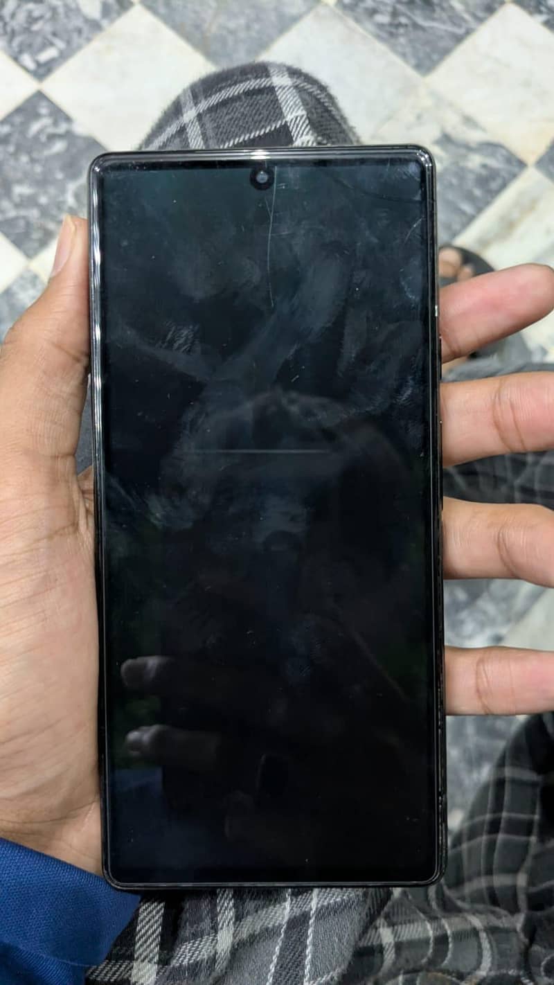 Google Pixel 6 4