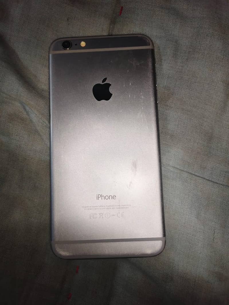 Apple iPhone 6 Plus 1