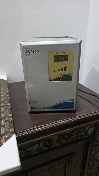 Digitech 1500 watt UPS