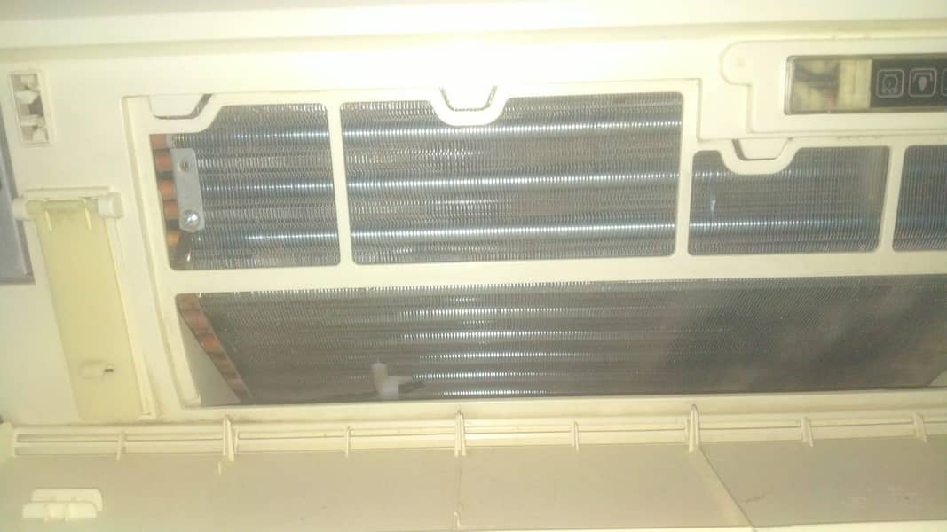 singer AC 0
