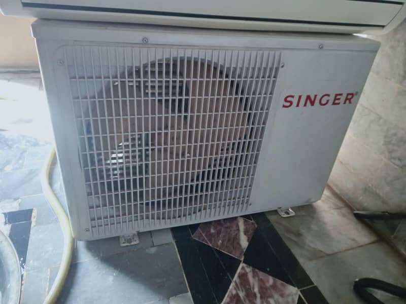 singer AC 3