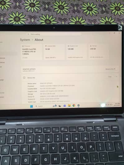 Dell latitude 5300 2in1.