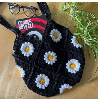 Crochet tote bag