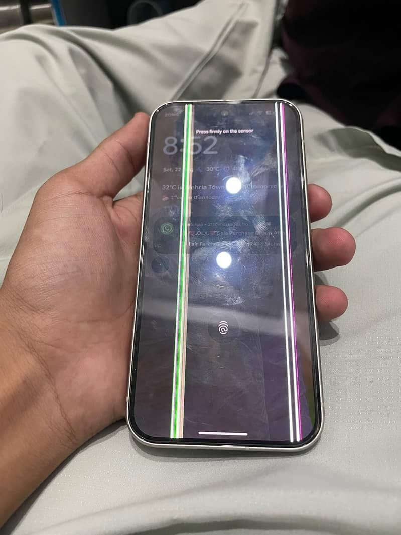 Google Pixel 9 5