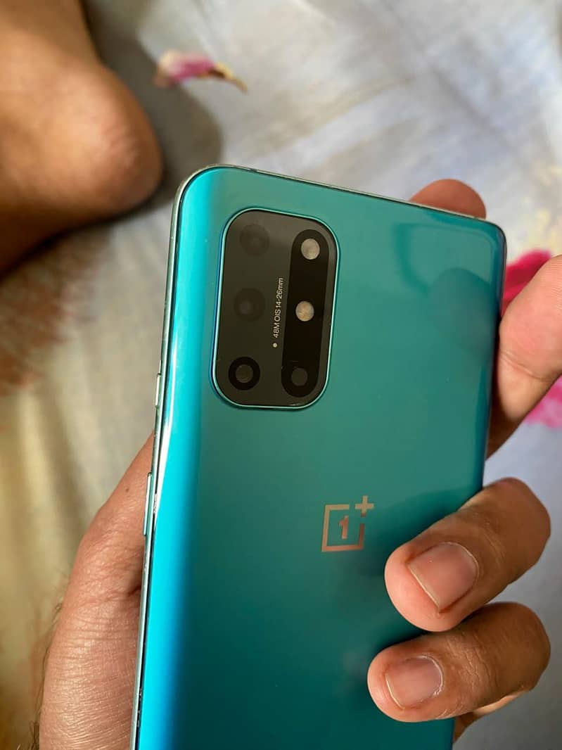 One Plus 8T 1