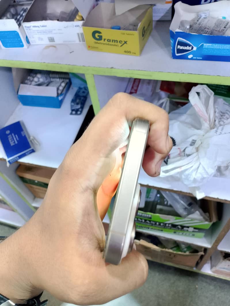 Apple iPhone 16 Pro Max 5