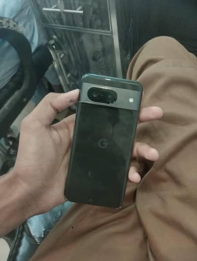 Google Pixel 8